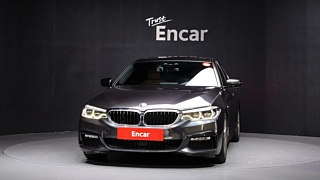 BMW 5-SERIES G30 2017