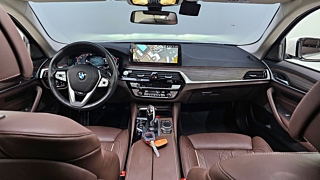 BMW 5-SERIES G30 2023