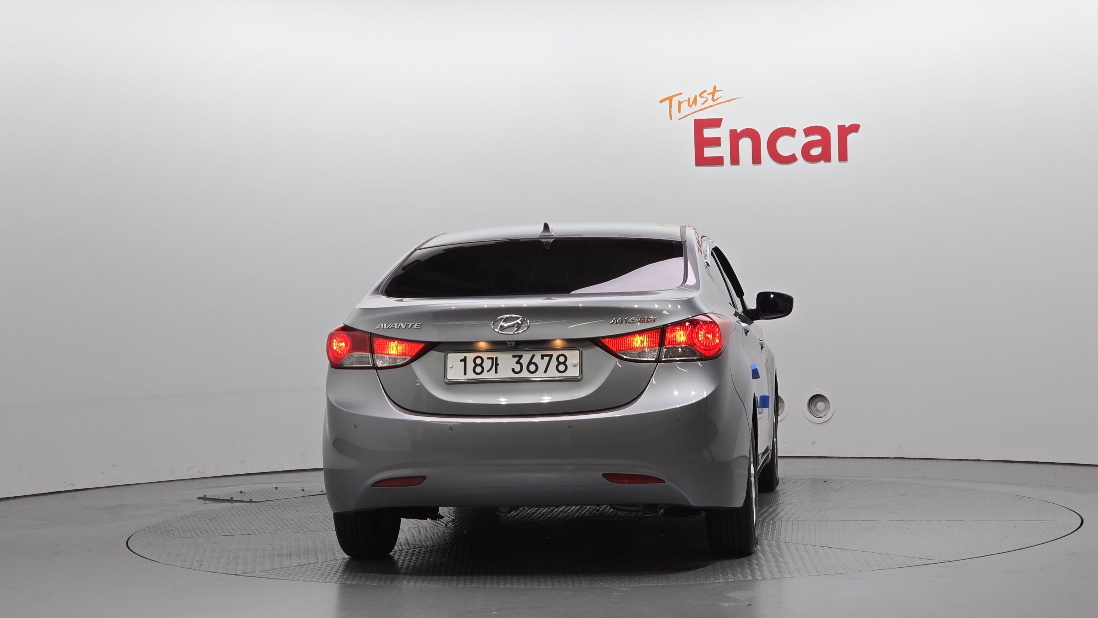 HYUNDAI AVANTE MD 2011