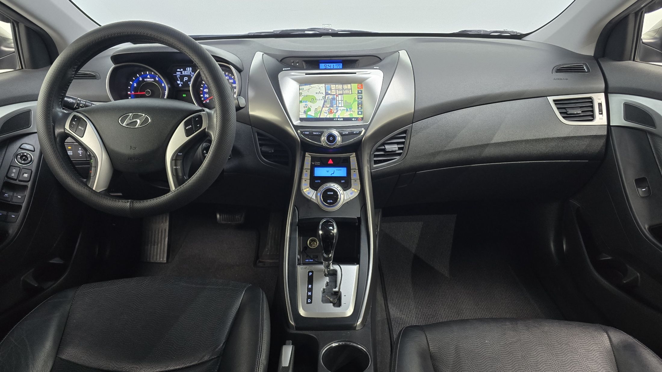 HYUNDAI AVANTE MD 2011