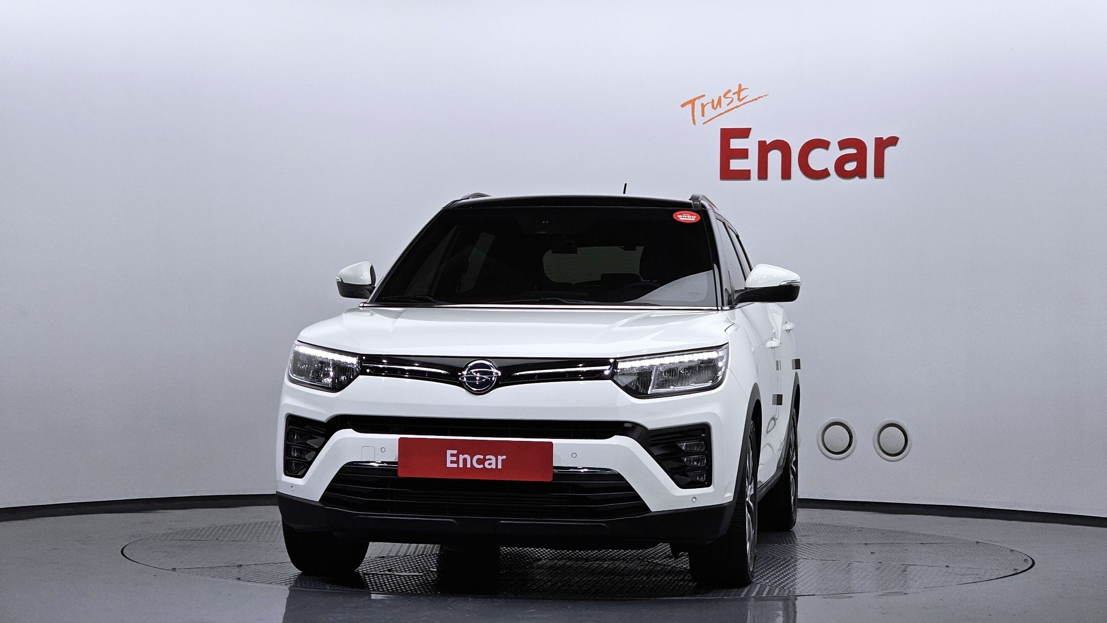 SSANGYONG TIVOLI VERY NEW 2021