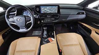LEXUS ES300H 2023