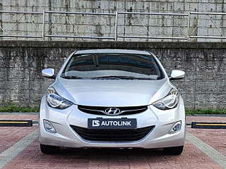 HYUNDAI AVANTE MD 2013