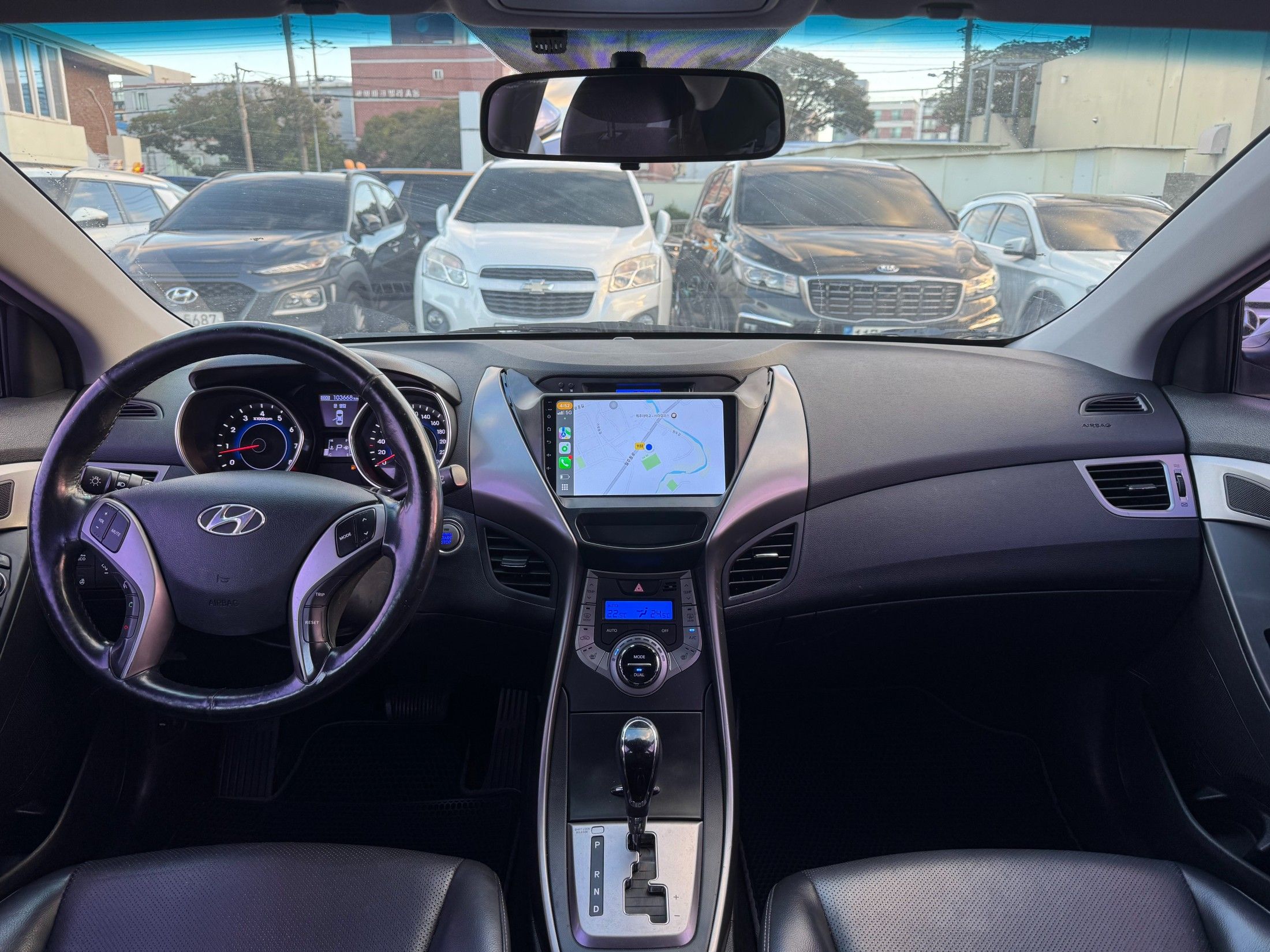 HYUNDAI AVANTE MD 2013