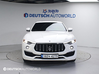 MASERATI LEVANTE 2021