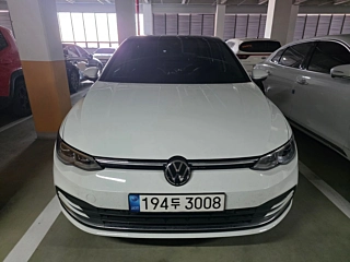 VOLKSWAGEN GOLF 2022