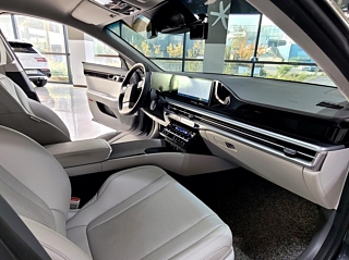 HYUNDAI GRANDEUR GN7 2023