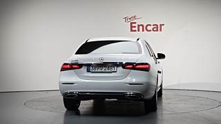 MERCEDES BENZ E-CLASS W213 2023