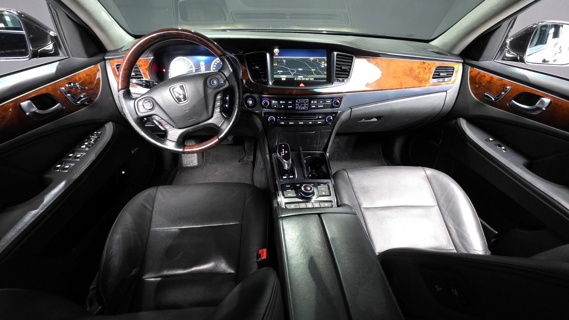 HYUNDAI EQUUS NEW 2013