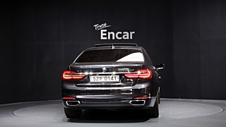 BMW 7-SERIES G11 2016