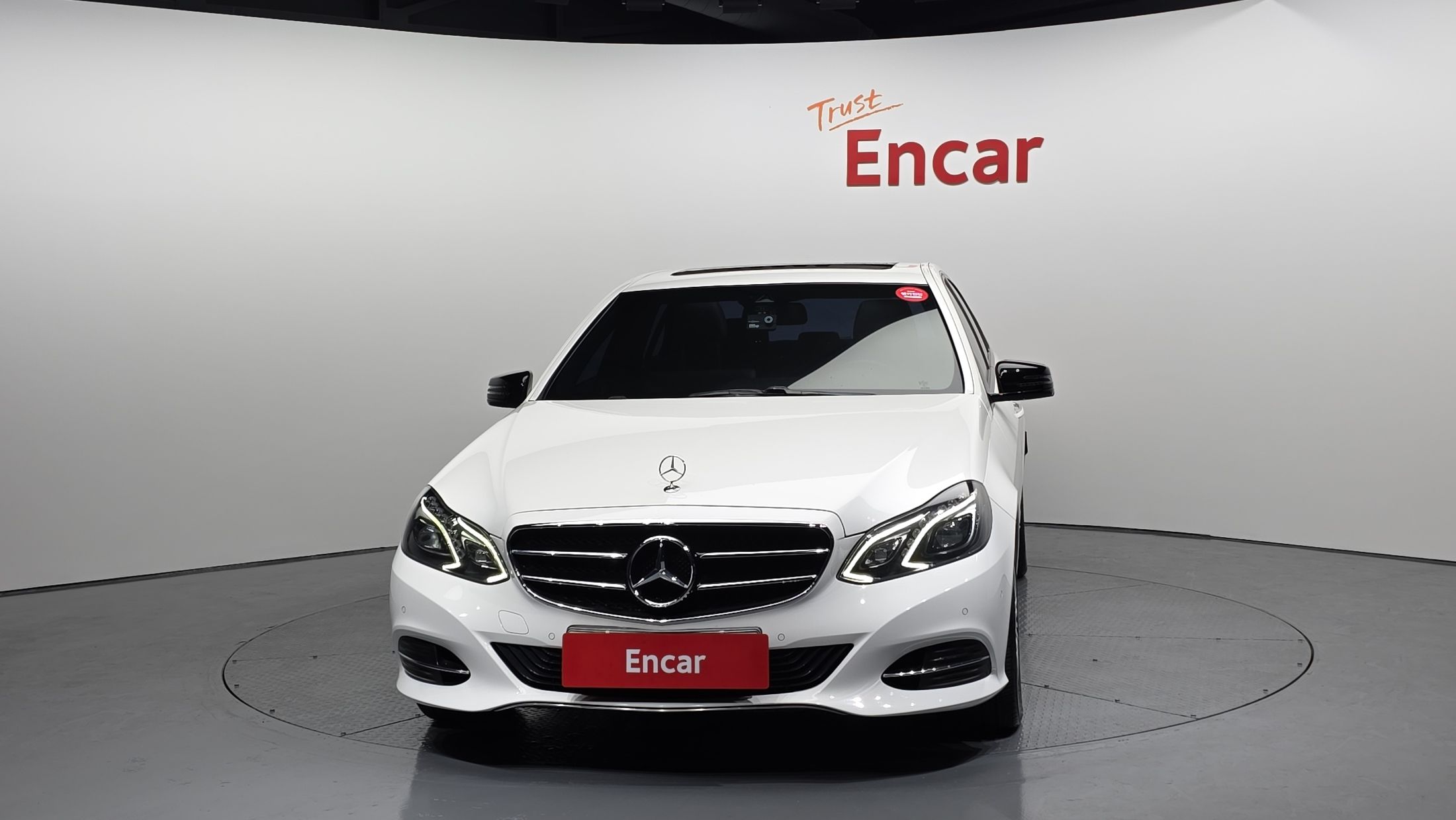 MERCEDES BENZ E-CLASS W212 2015