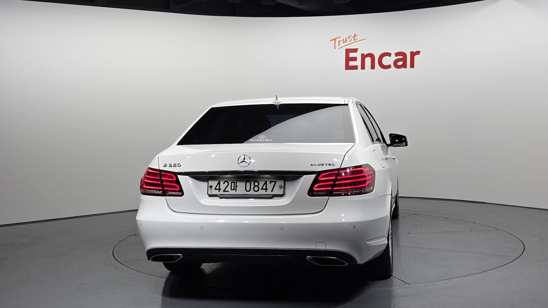 MERCEDES BENZ E-CLASS W212 2015