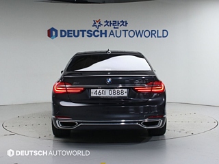 BMW 7-SERIES G11 2016