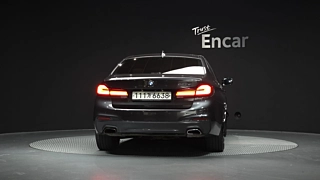 BMW 5-SERIES G30 2020