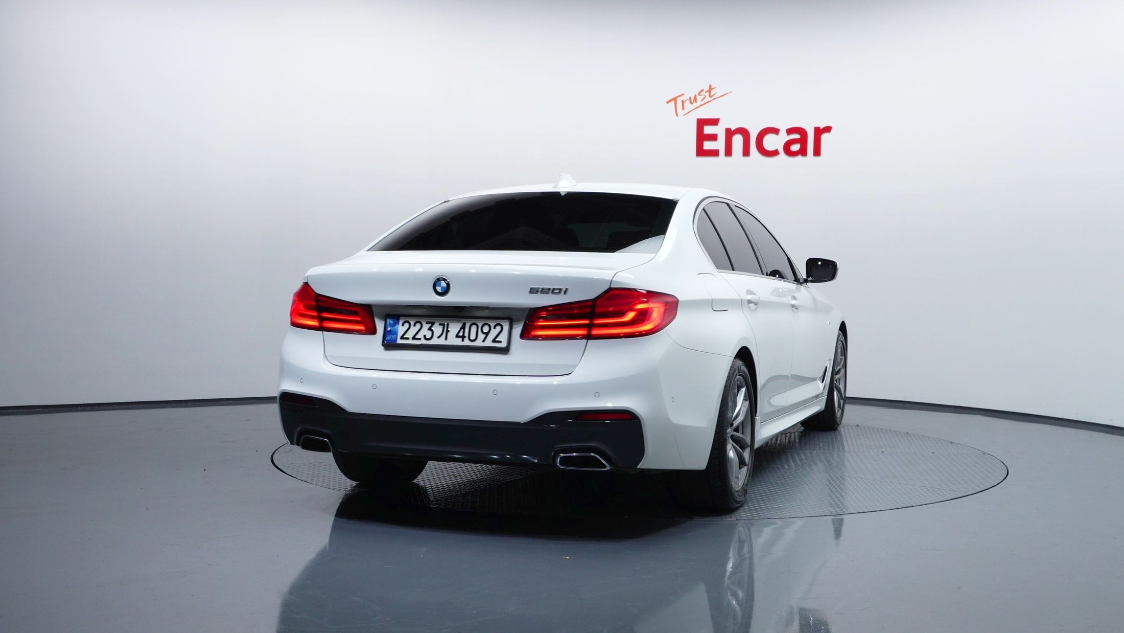 BMW 5-SERIES G30 2020