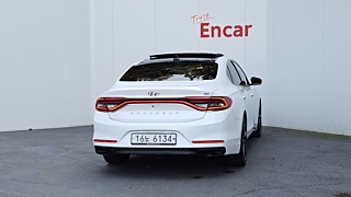 HYUNDAI GRANDEUR IG 2017