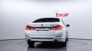 BMW 5-SERIES G30 2018