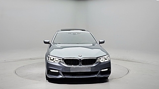 BMW 5-SERIES G30 2018