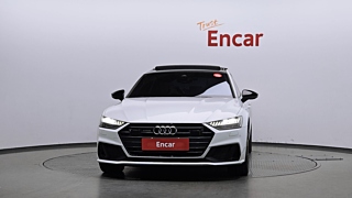 AUDI A7 4K 2023