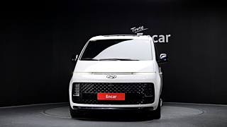 HYUNDAI STARIA 2023