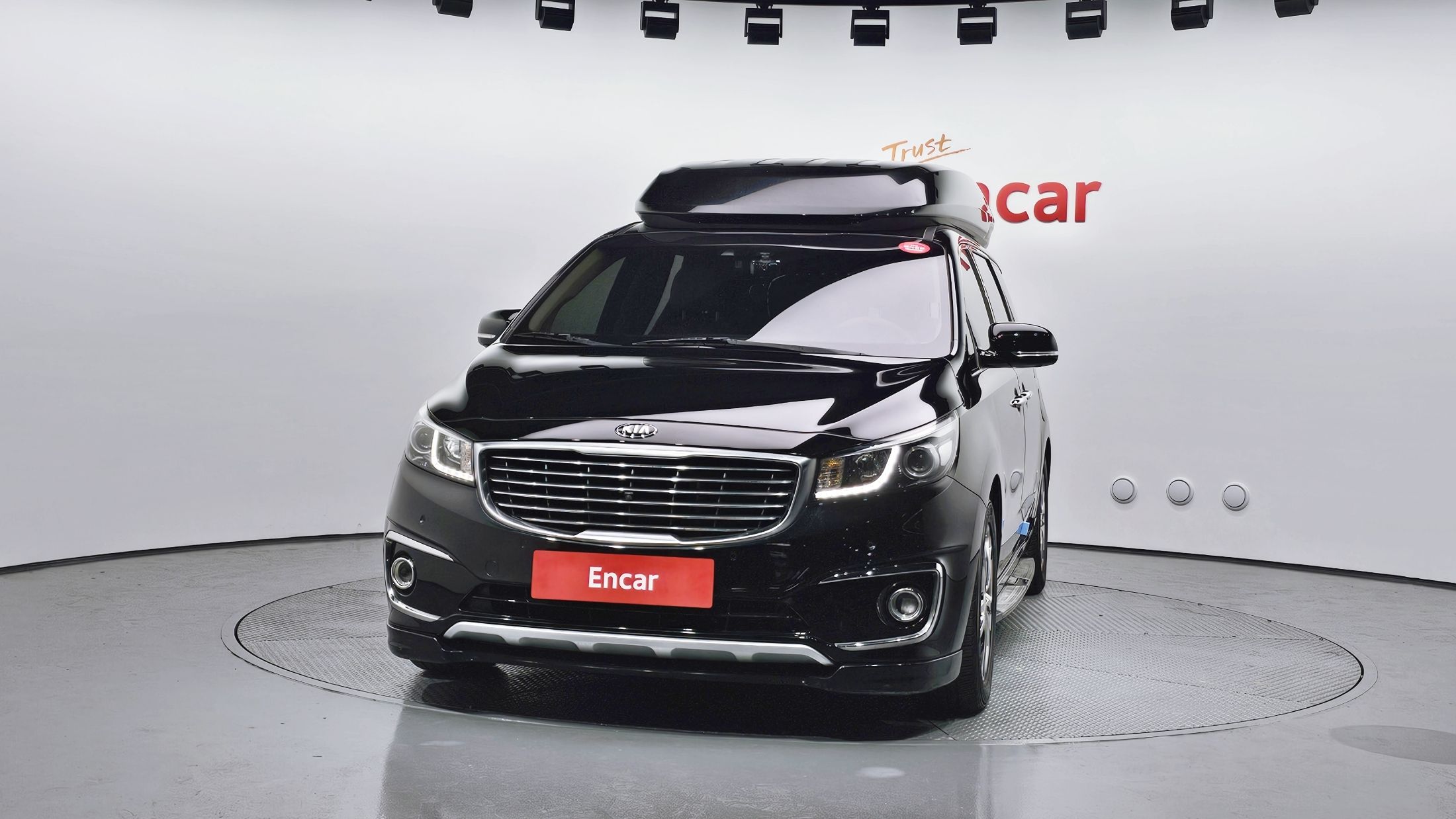 KIA CARNIVAL 2016
