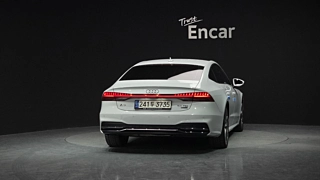 AUDI A7 4K 2020