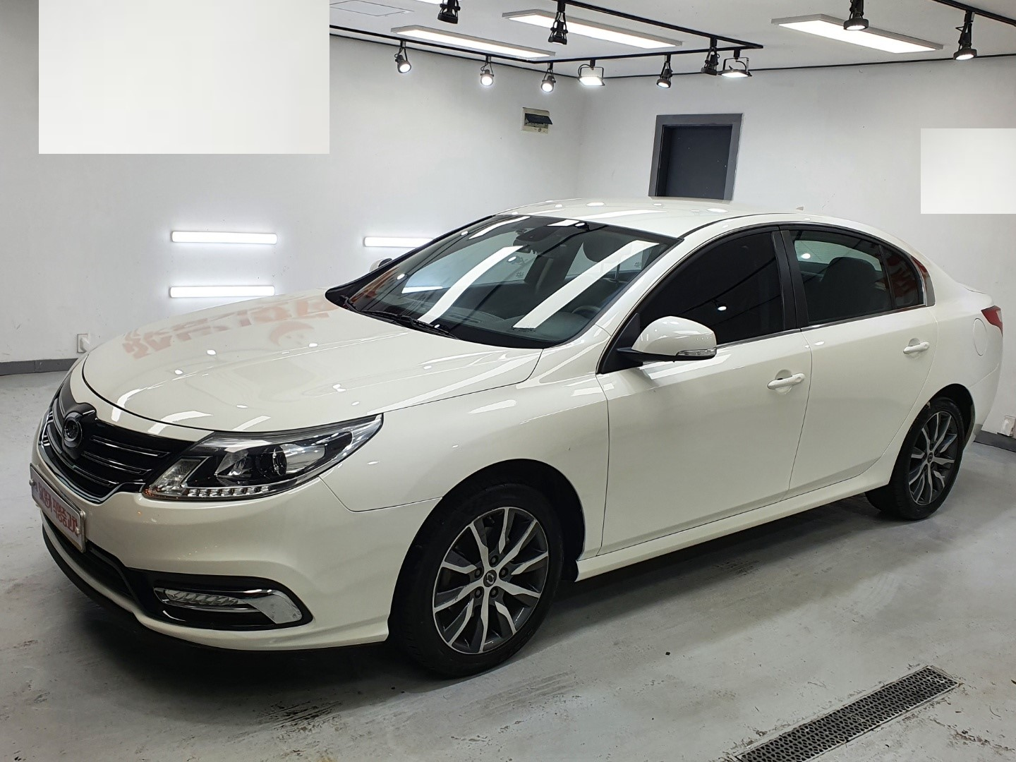 SAMSUNG SM5 NOVA 2015