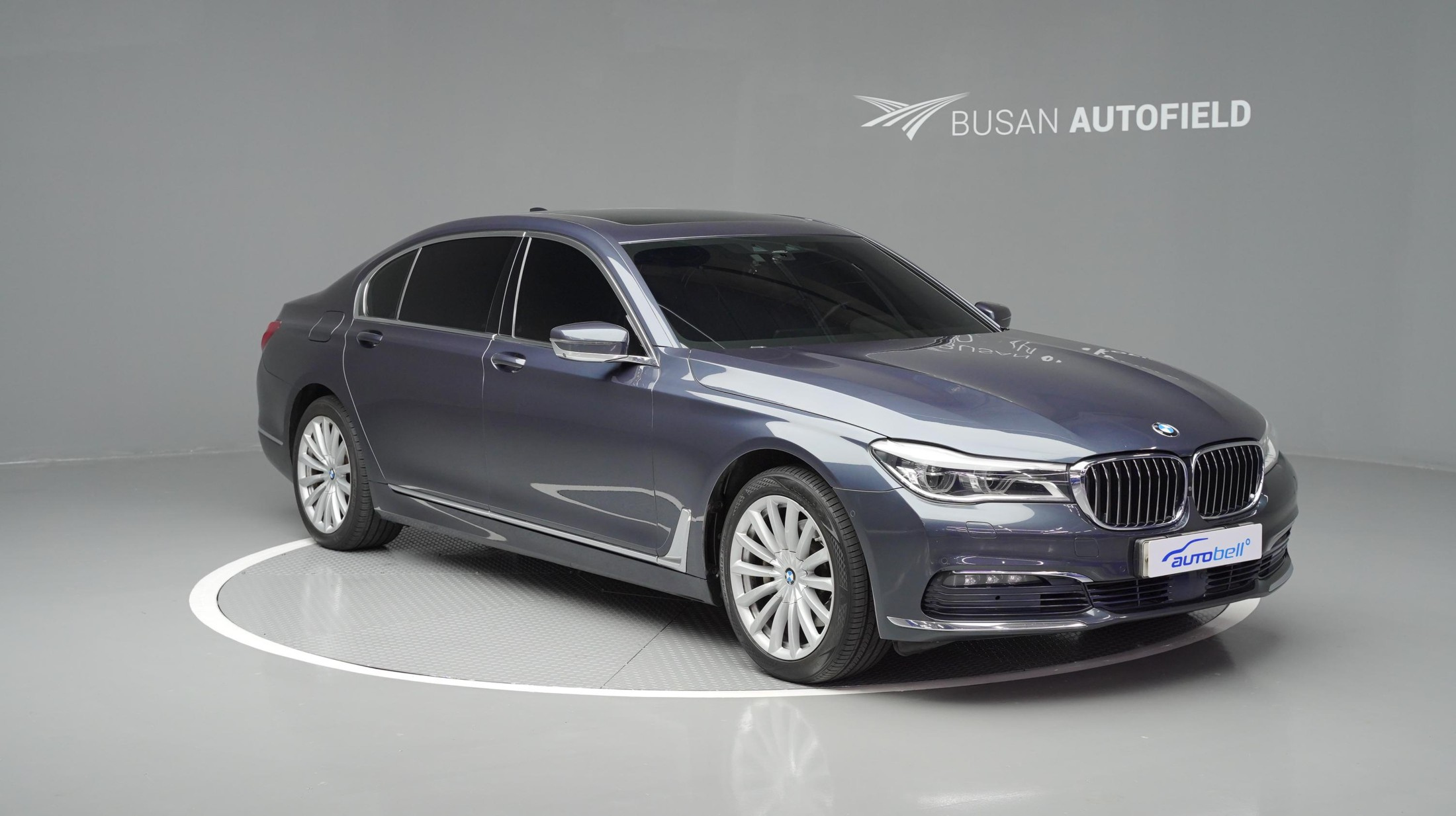 BMW 7-SERIES G11 2015