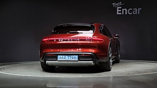 PORSCHE TAYCAN 2022