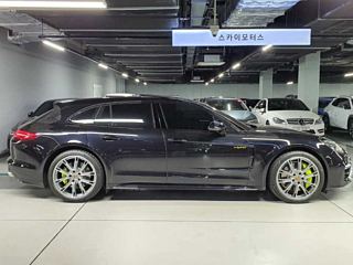 PORSCHE PANAMERA 971 2019