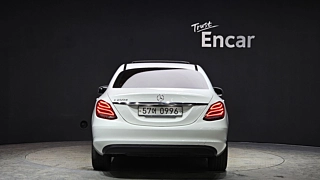 MERCEDES BENZ C-CLASS W205 2016