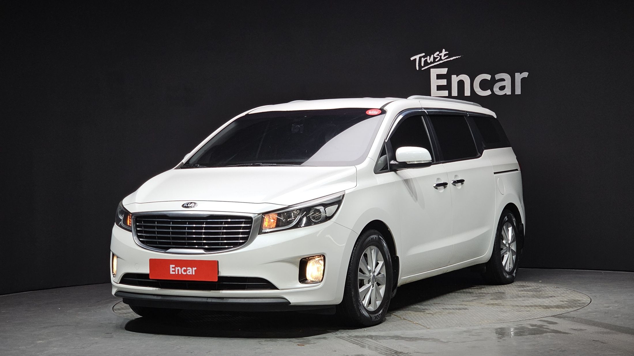 KIA CARNIVAL 2014