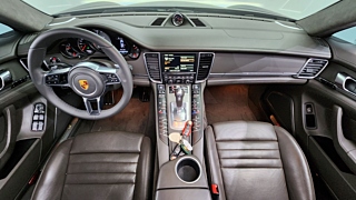 PORSCHE PANAMERA 2016