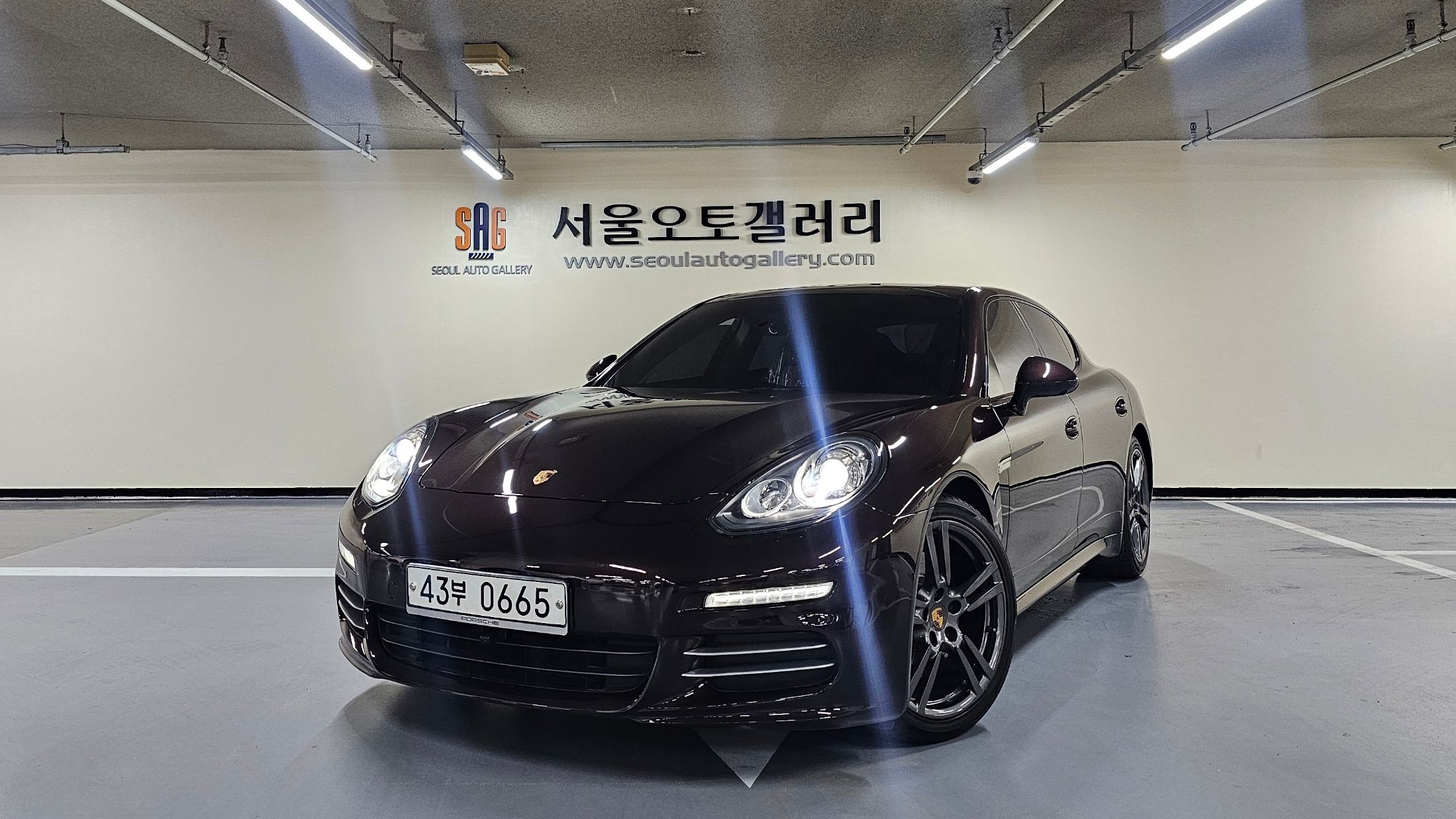 PORSCHE PANAMERA