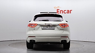 MASERATI LEVANTE 2018