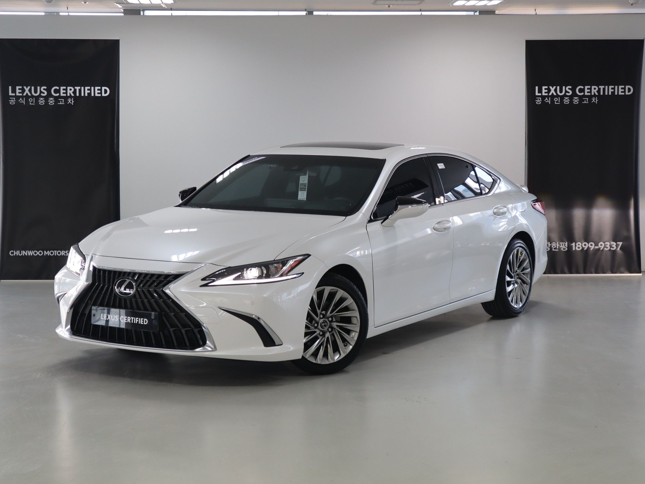 LEXUS ES300H 2024