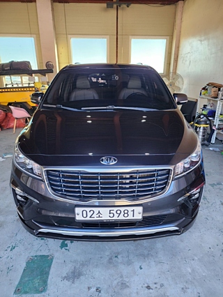 KIA CARNIVAL 2018