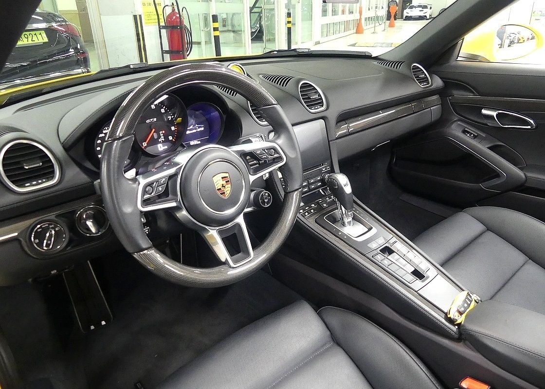 PORSCHE 718 BOXSTER 2022