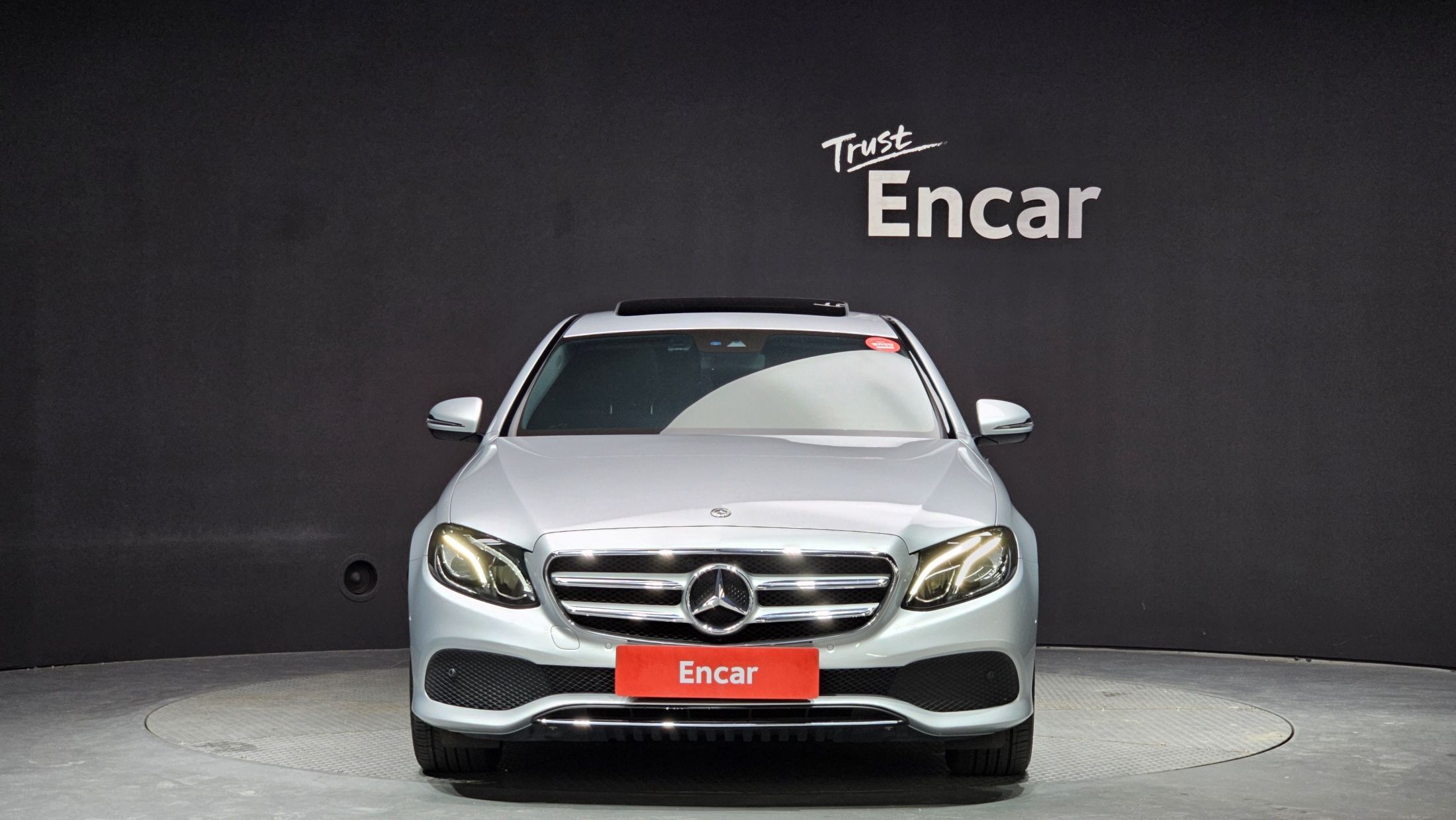 MERCEDES BENZ E-CLASS W213 2019