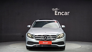 MERCEDES BENZ E-CLASS W213 2019