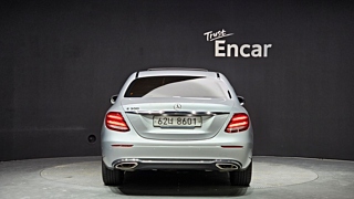 MERCEDES BENZ E-CLASS W213 2019