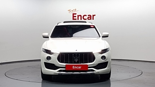 MASERATI LEVANTE 2017