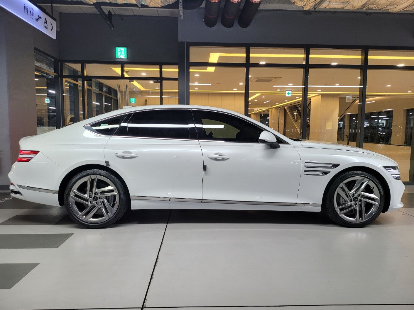 GENESIS G80 RG3 2024