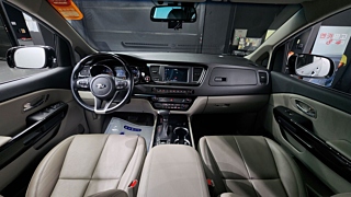 KIA CARNIVAL 2018