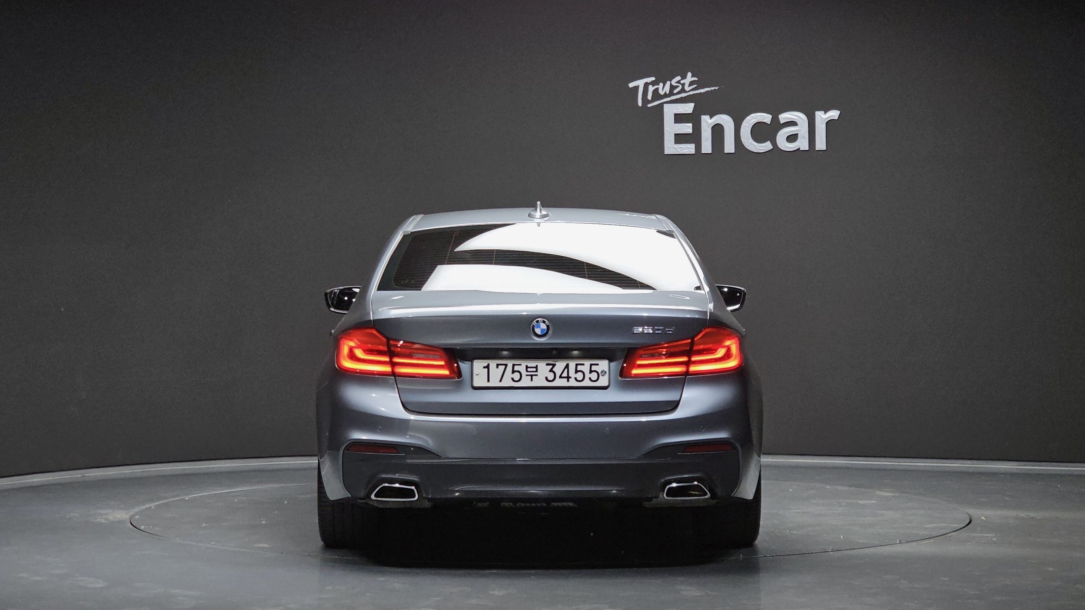 BMW 5-SERIES G30 2019