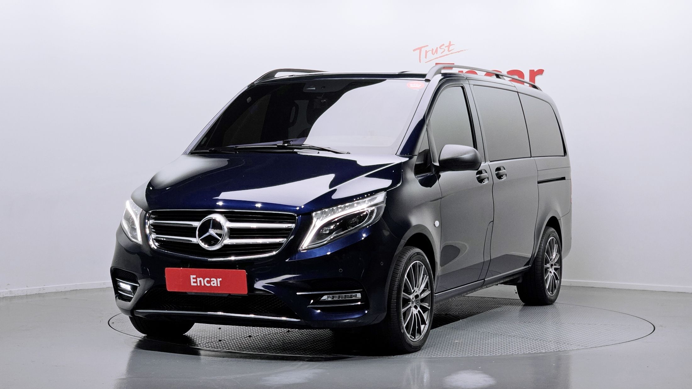 MERCEDES BENZ V-CLASS
