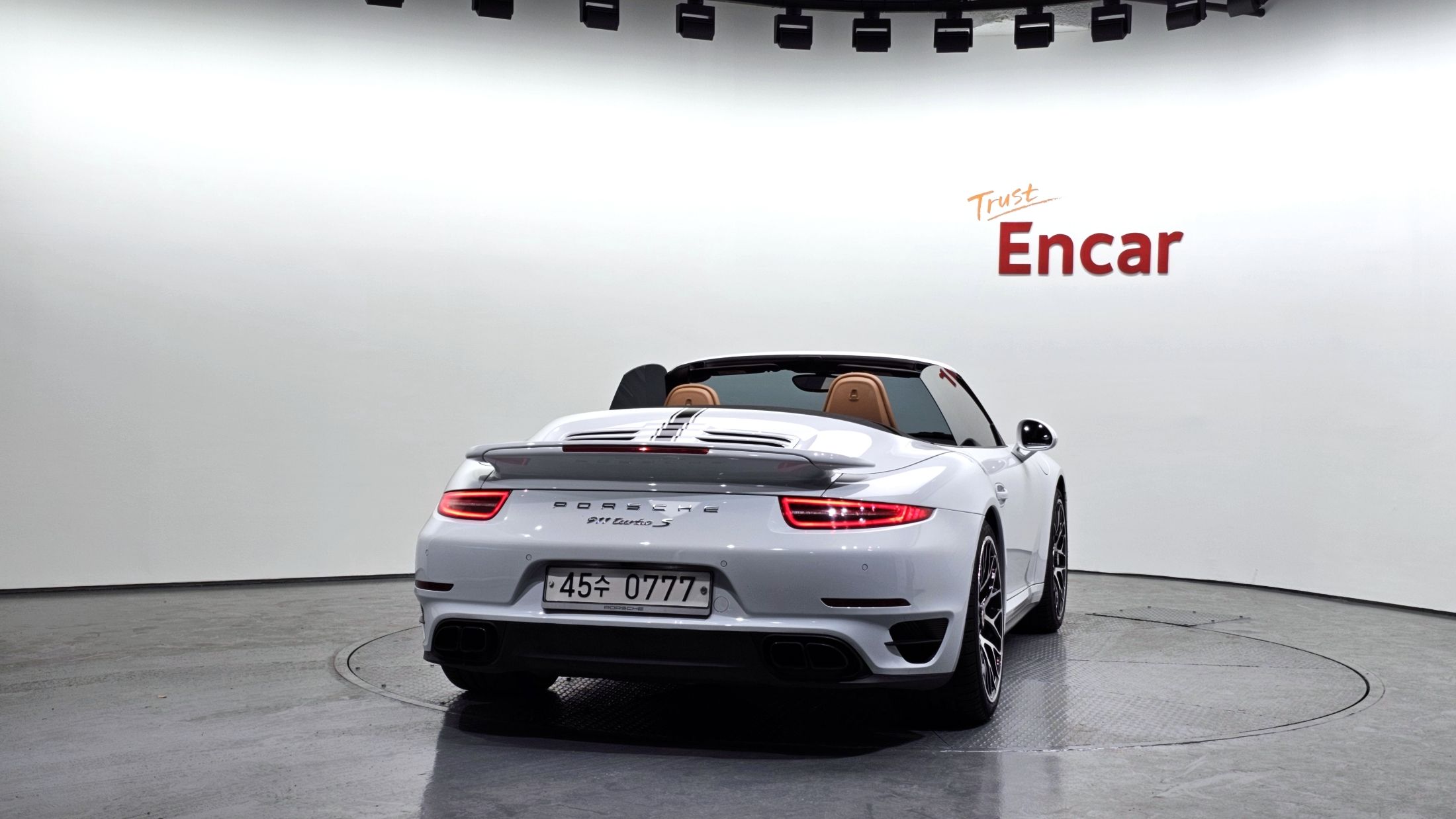 PORSCHE 911 2015