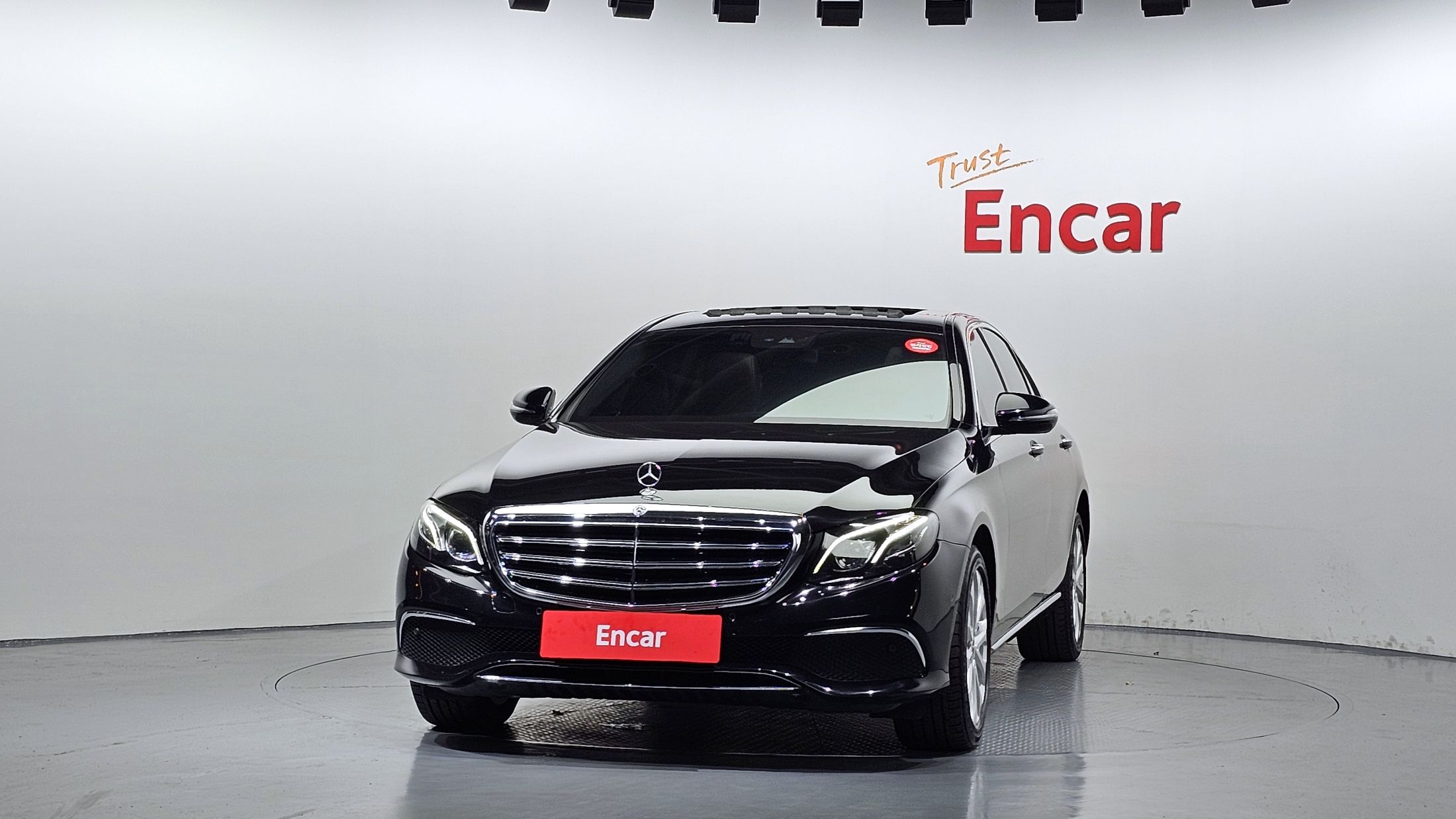 MERCEDES BENZ E-CLASS W213 2020