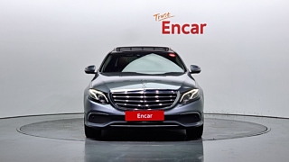 MERCEDES BENZ E-CLASS W213 2017