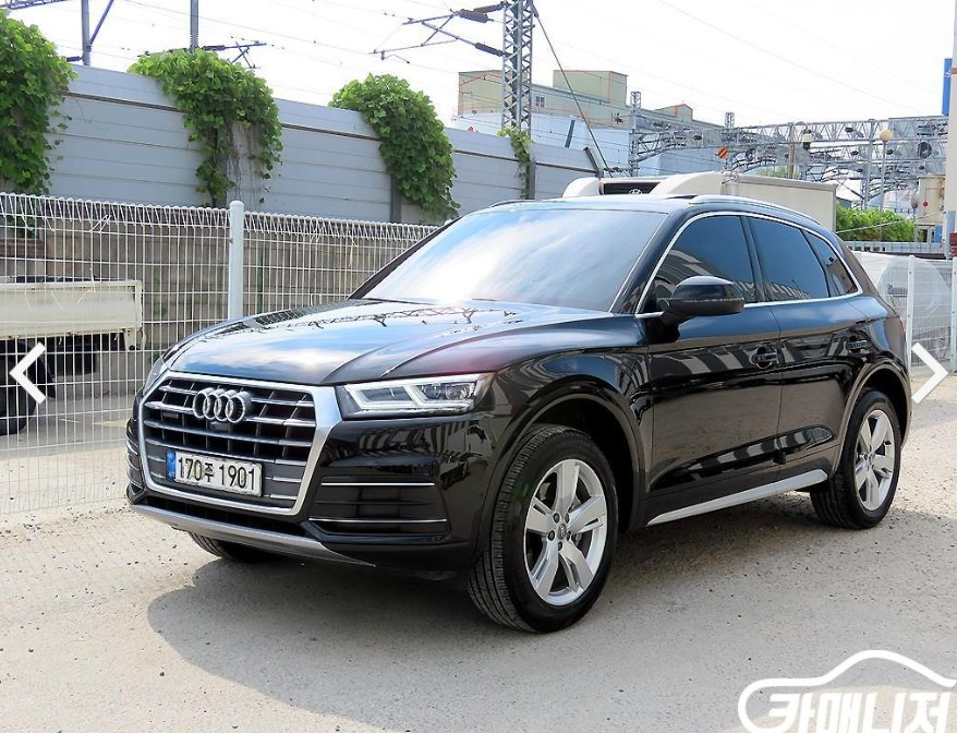 AUDI Q5 FY 2020
